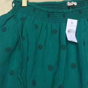 LOFT Skirts - LOFT Dark Emerald Embroidered Gathered Skirt.1890 LOFT Skirts - LOFT Dark Emerald Embroidered Gathered Skirt.1890